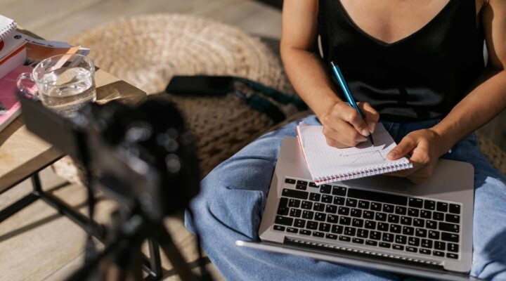 monetize social media